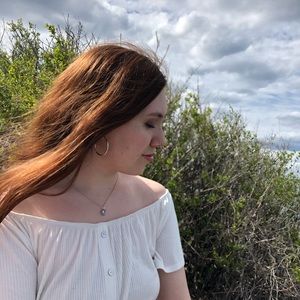 Meet your Posher, Jillian